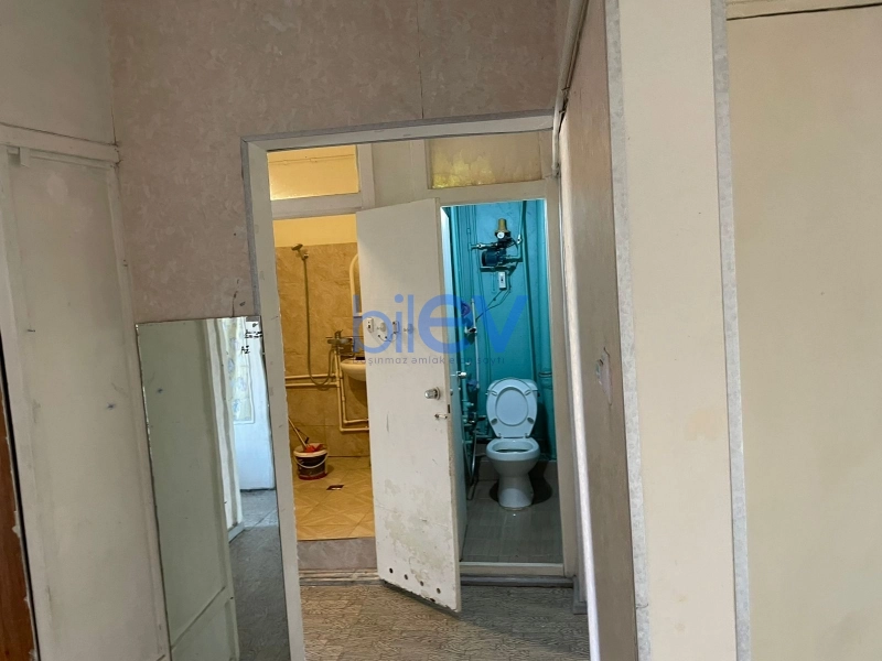 Aylıq Kirayə 4 otaqlı Köhnə Tikili bina evi  80m², Bakı