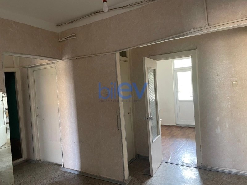 Aylıq Kirayə 4 otaqlı Köhnə Tikili bina evi  80m², Bakı