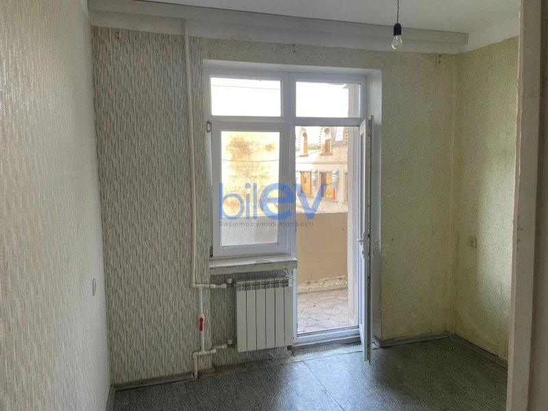 Aylıq Kirayə 4 otaqlı Köhnə Tikili bina evi  80m², Bakı