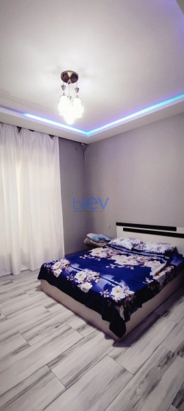 Günlük Kirayə 4 otaqlı Bağ evi  240m², Bakı
