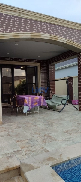 Günlük Kirayə 4 otaqlı Bağ evi  240m², Bakı