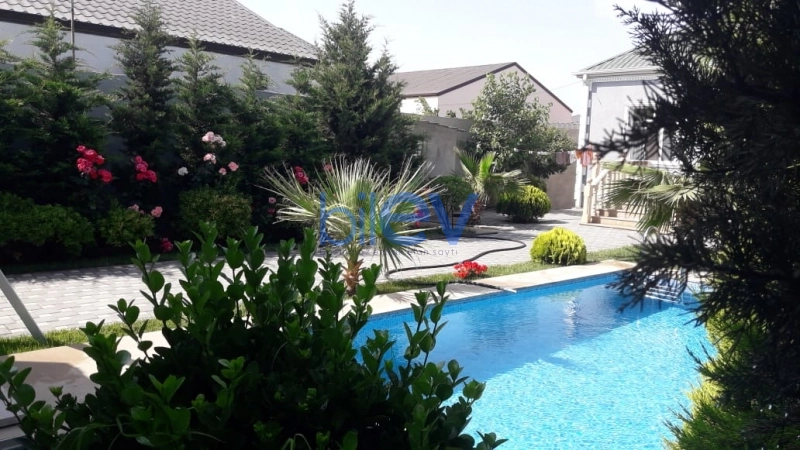 Günlük Kirayə 3 otaqlı Bağ evi  120m², Bakı