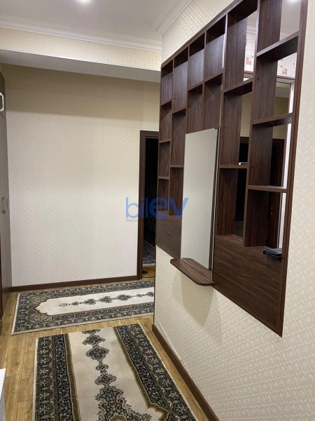 Aylıq Kirayə 2 otaqlı Köhnə Tikili bina evi  72m², Bakı