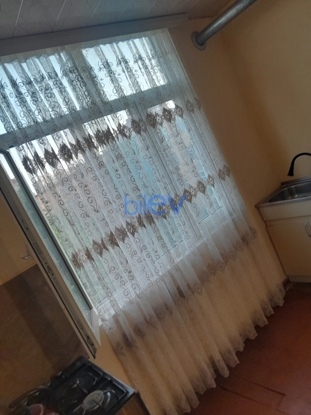 Aylıq Kirayə 2 otaqlı Köhnə Tikili bina evi  34m², Bakı
