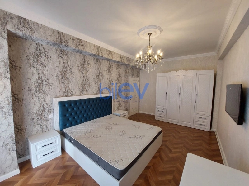 Aylıq Kirayə 2 otaqlı Yeni Tikili bina evi  75m², Bakı