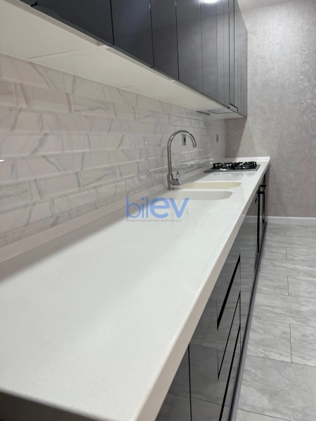 Aylıq Kirayə 4 otaqlı Yeni Tikili bina evi  140m², Bakı