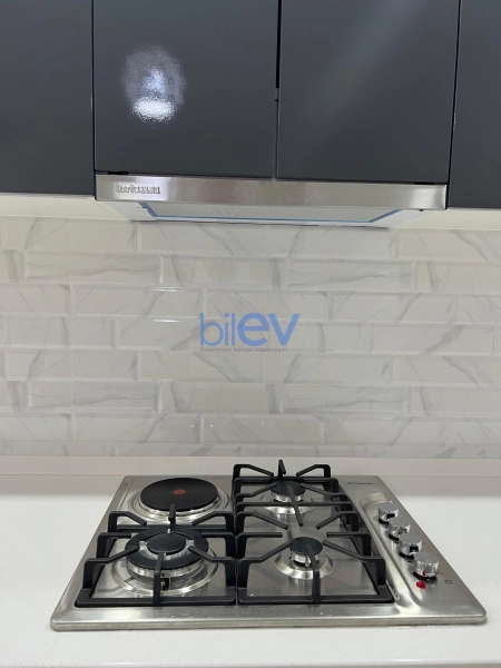 Aylıq Kirayə 4 otaqlı Yeni Tikili bina evi  140m², Bakı