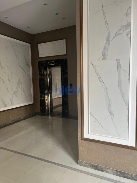 Aylıq Kirayə 4 otaqlı Yeni Tikili bina evi  140m², Bakı