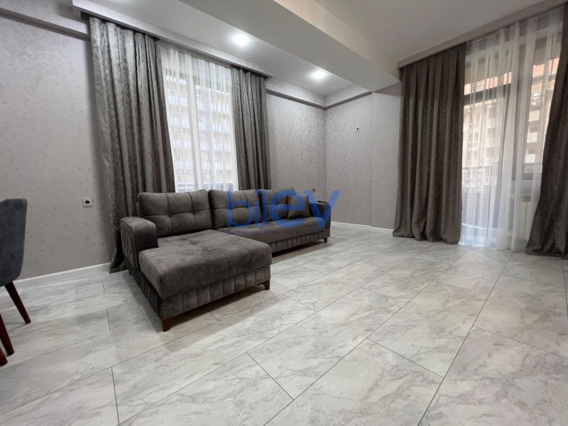 Aylıq Kirayə 4 otaqlı Yeni Tikili bina evi  140m², Bakı