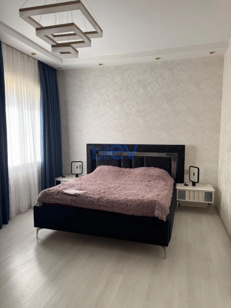 Günlük Kirayə 6 otaqlı Bağ evi  9000m², Bakı