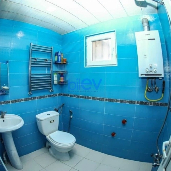 Satış 7 otaqlı Həyət evi  250m², Bakı