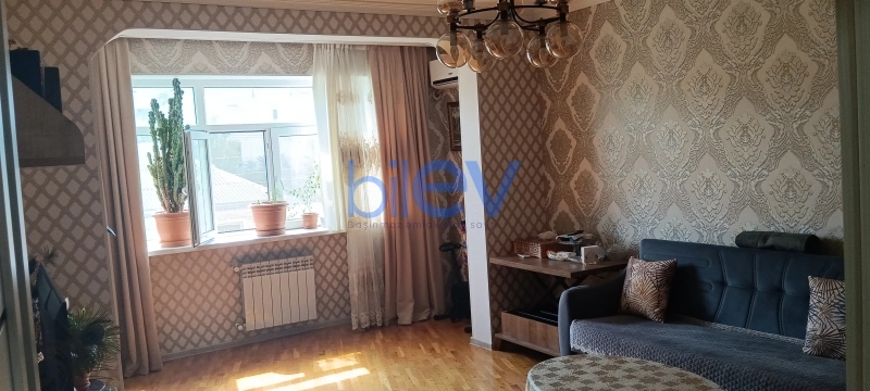 Satış 2 otaqlı Köhnə Tikili bina evi  60m², Bakı