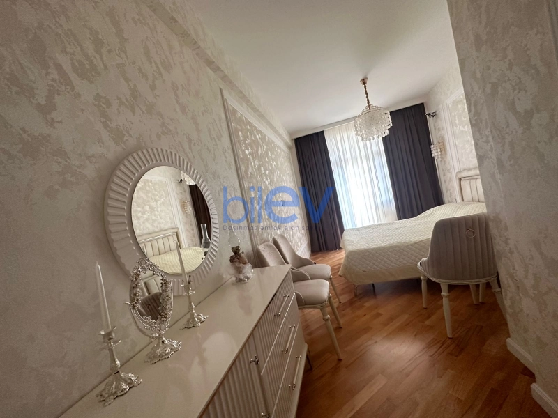 Aylıq Kirayə 2 otaqlı Yeni Tikili bina evi  79m², Bakı