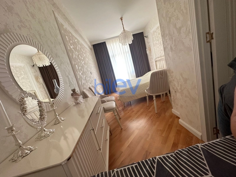Aylıq Kirayə 2 otaqlı Yeni Tikili bina evi  79m², Bakı