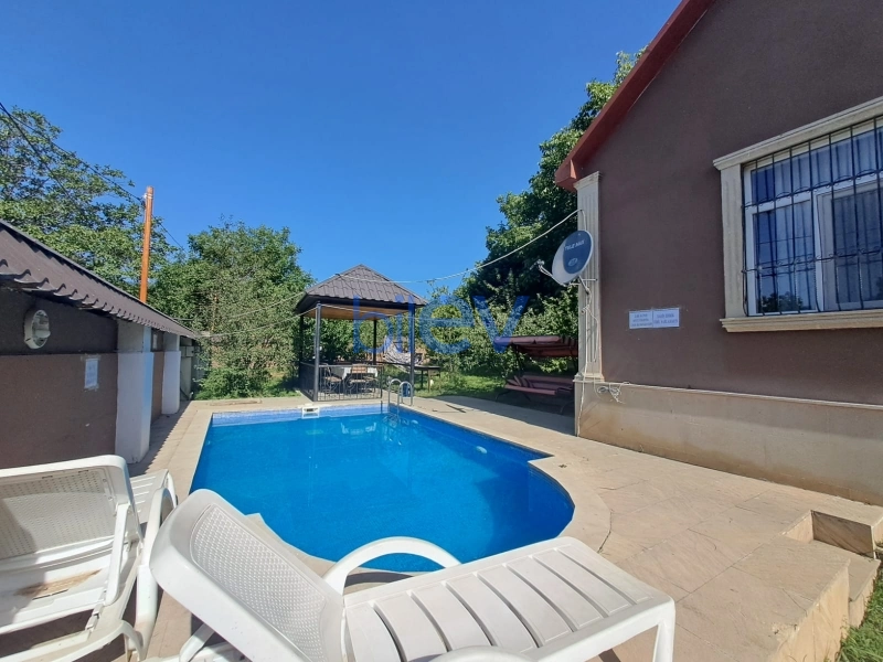 Günlük Kirayə 3 otaqlı Həyət evi  60m², Qəbələ
