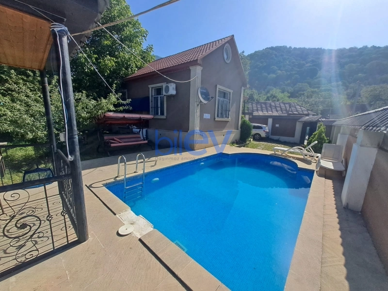 Günlük Kirayə 3 otaqlı Həyət evi  60m², Qəbələ