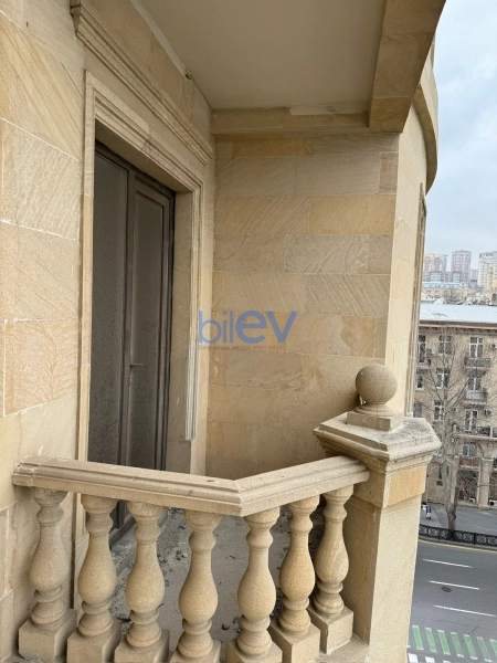Satış 3 otaqlı Yeni Tikili bina evi  185m², Bakı