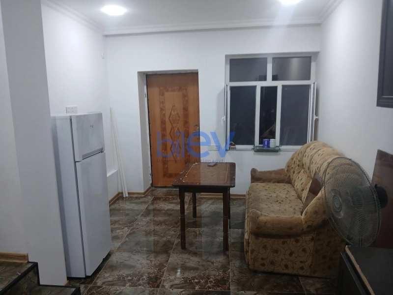 Aylıq Kirayə 2 otaqlı Həyət evi  45m², Bakı