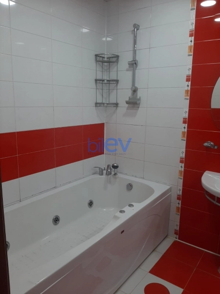 Aylıq Kirayə 3 otaqlı Köhnə Tikili bina evi  55m², Bakı