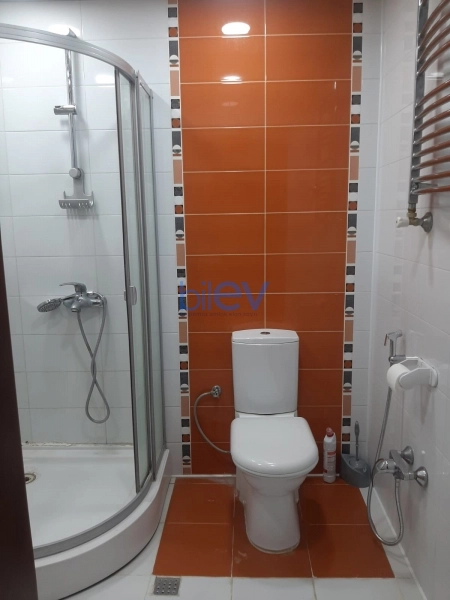 Aylıq Kirayə 3 otaqlı Köhnə Tikili bina evi  55m², Bakı