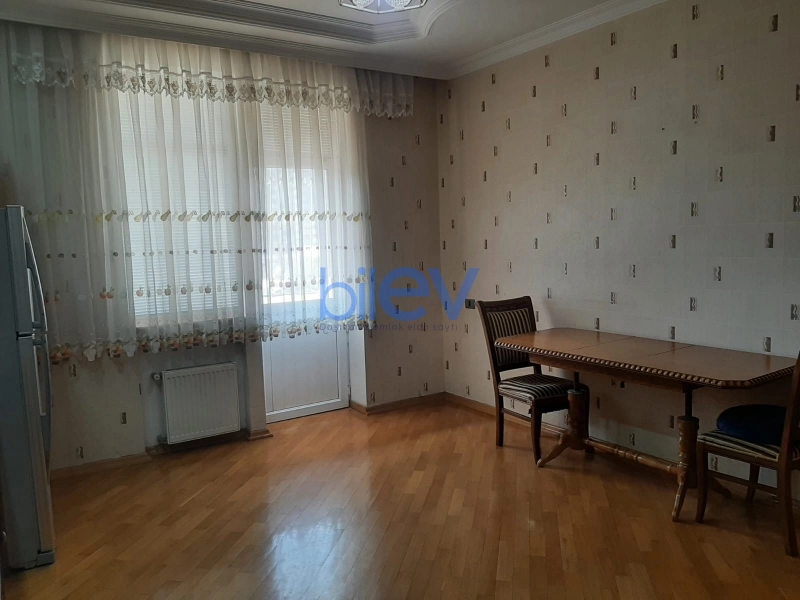 Aylıq Kirayə 3 otaqlı Köhnə Tikili bina evi  55m², Bakı