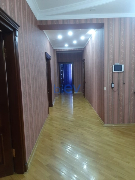 Aylıq Kirayə 3 otaqlı Köhnə Tikili bina evi  55m², Bakı