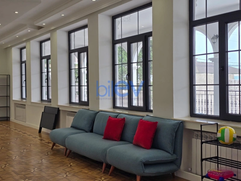Günlük Kirayə 4 otaqlı Bağ evi  200m², Bakı