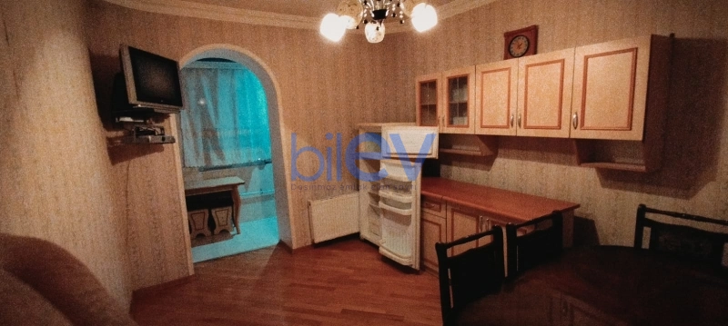 Aylıq Kirayə 3 otaqlı Köhnə Tikili bina evi  60m², Bakı