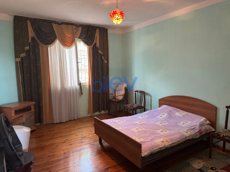Günlük Kirayə 4 otaqlı Bağ evi  200m², Bakı
