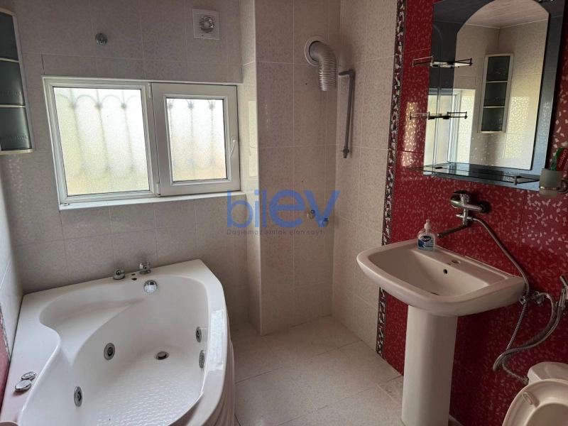 Günlük Kirayə 4 otaqlı Bağ evi  200m², Bakı