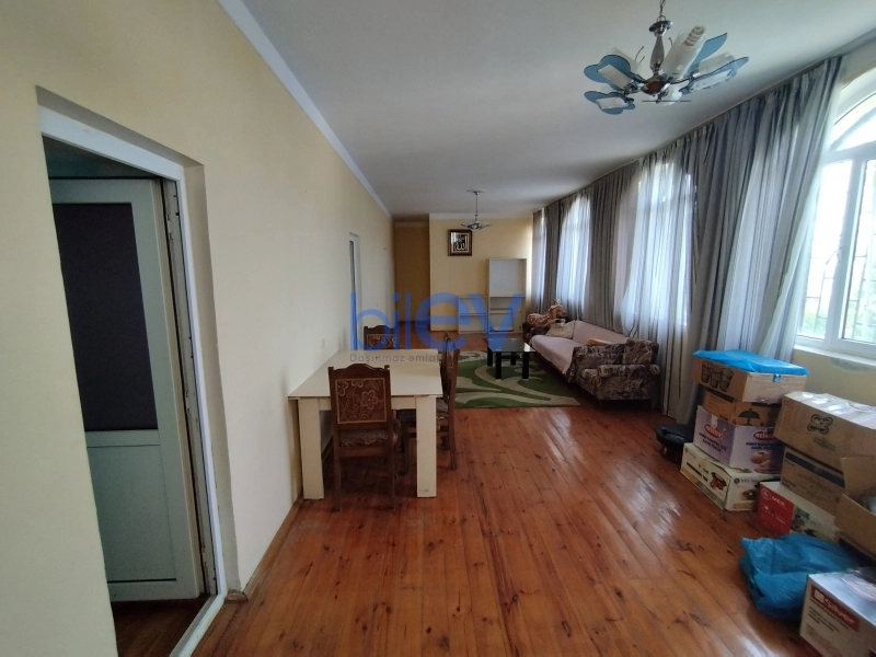 Günlük Kirayə 4 otaqlı Bağ evi  200m², Bakı