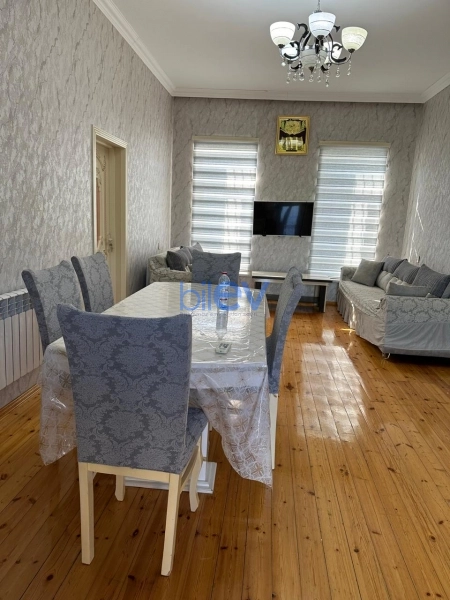 Günlük Kirayə 5 otaqlı Bağ evi  250m², Bakı