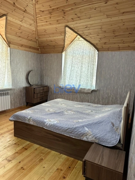 Günlük Kirayə 5 otaqlı Bağ evi  250m², Bakı