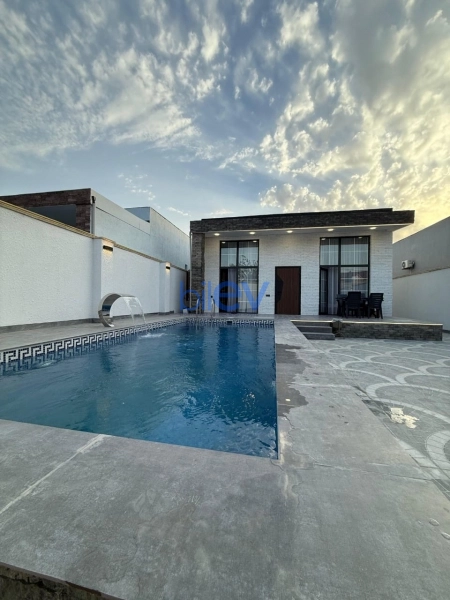 Günlük Kirayə 3 otaqlı Bağ evi  100m², Bakı