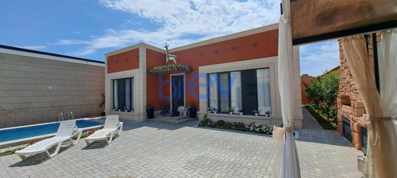 Günlük Kirayə 4 otaqlı Bağ evi  130m², Bakı