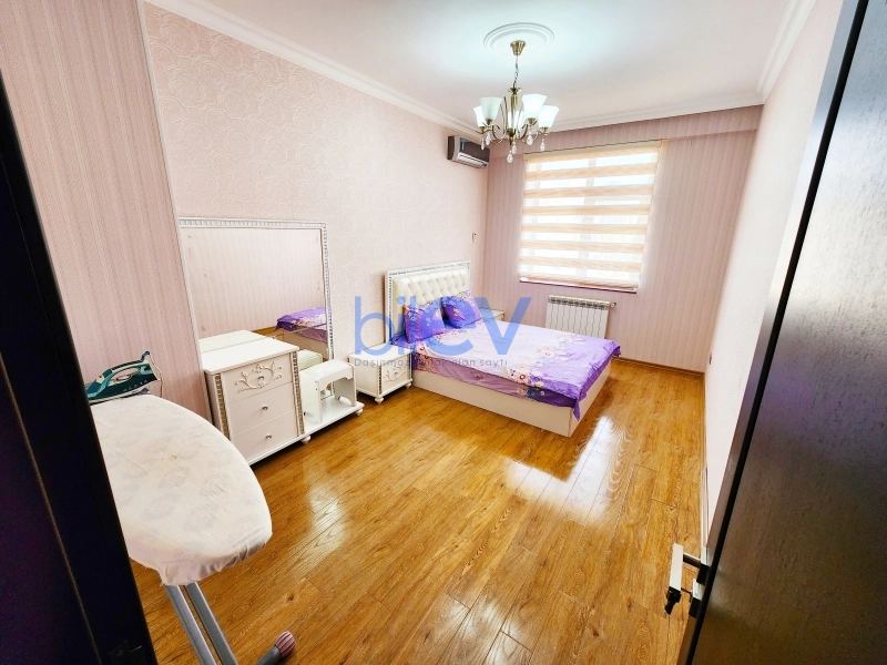 Aylıq Kirayə 3 otaqlı Yeni Tikili bina evi  160m², Bakı