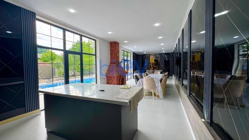 Günlük Kirayə 5 otaqlı Bağ evi  99m², Bakı