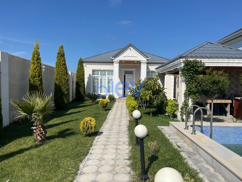 Günlük Kirayə 5 otaqlı Bağ evi  99m², Bakı