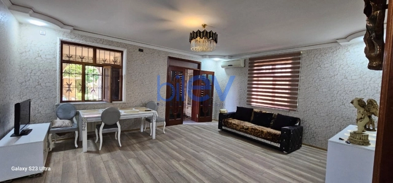 Günlük Kirayə 6 otaqlı Bağ evi  450m², Bakı