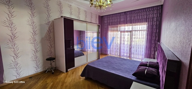 Günlük Kirayə 6 otaqlı Bağ evi  450m², Bakı