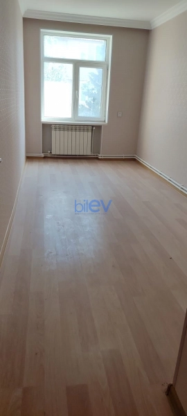 Satış 3 otaqlı Köhnə Tikili bina evi  63m², Bakı