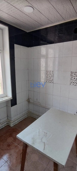 Satış 3 otaqlı Köhnə Tikili bina evi  63m², Bakı