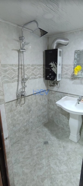 Satış 3 otaqlı Köhnə Tikili bina evi  63m², Bakı