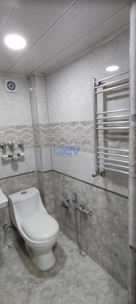 Satış 3 otaqlı Köhnə Tikili bina evi  63m², Bakı