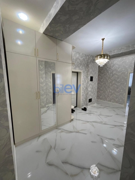 Aylıq Kirayə 3 otaqlı Yeni Tikili bina evi  148m², Bakı
