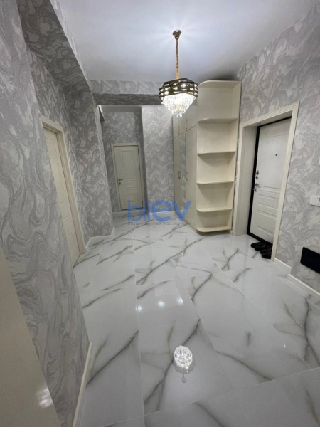 Aylıq Kirayə 3 otaqlı Yeni Tikili bina evi  148m², Bakı