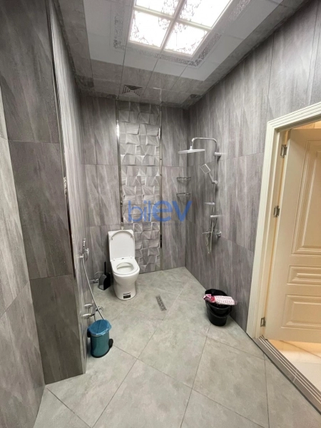 Aylıq Kirayə 3 otaqlı Yeni Tikili bina evi  148m², Bakı
