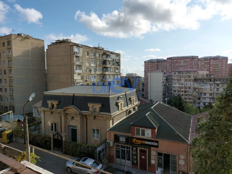 Satış 2 otaqlı Köhnə Tikili bina evi  40m², Bakı