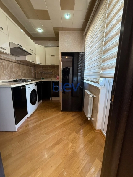 Aylıq Kirayə 2 otaqlı Yeni Tikili bina evi  67m², Bakı