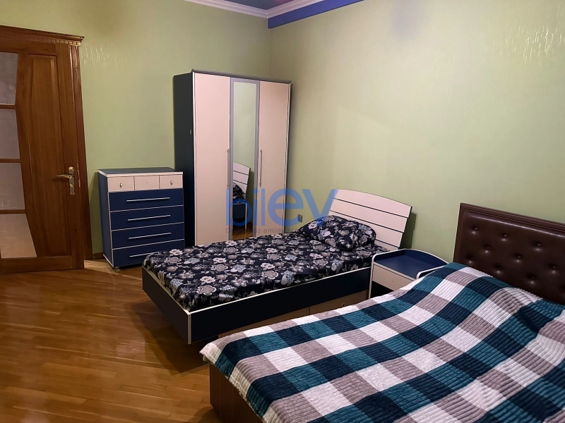 Aylıq Kirayə 3 otaqlı Yeni Tikili bina evi  123m², Bakı